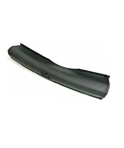 AUDİ ARKA PANEL KİLİT ÜST KAPLAMASI A4 2009-