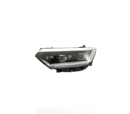 VOLKSWAGEN ÖN FAR SOL B8.5 DÖNÜŞÜM FAR SOL PASSAT 2015-